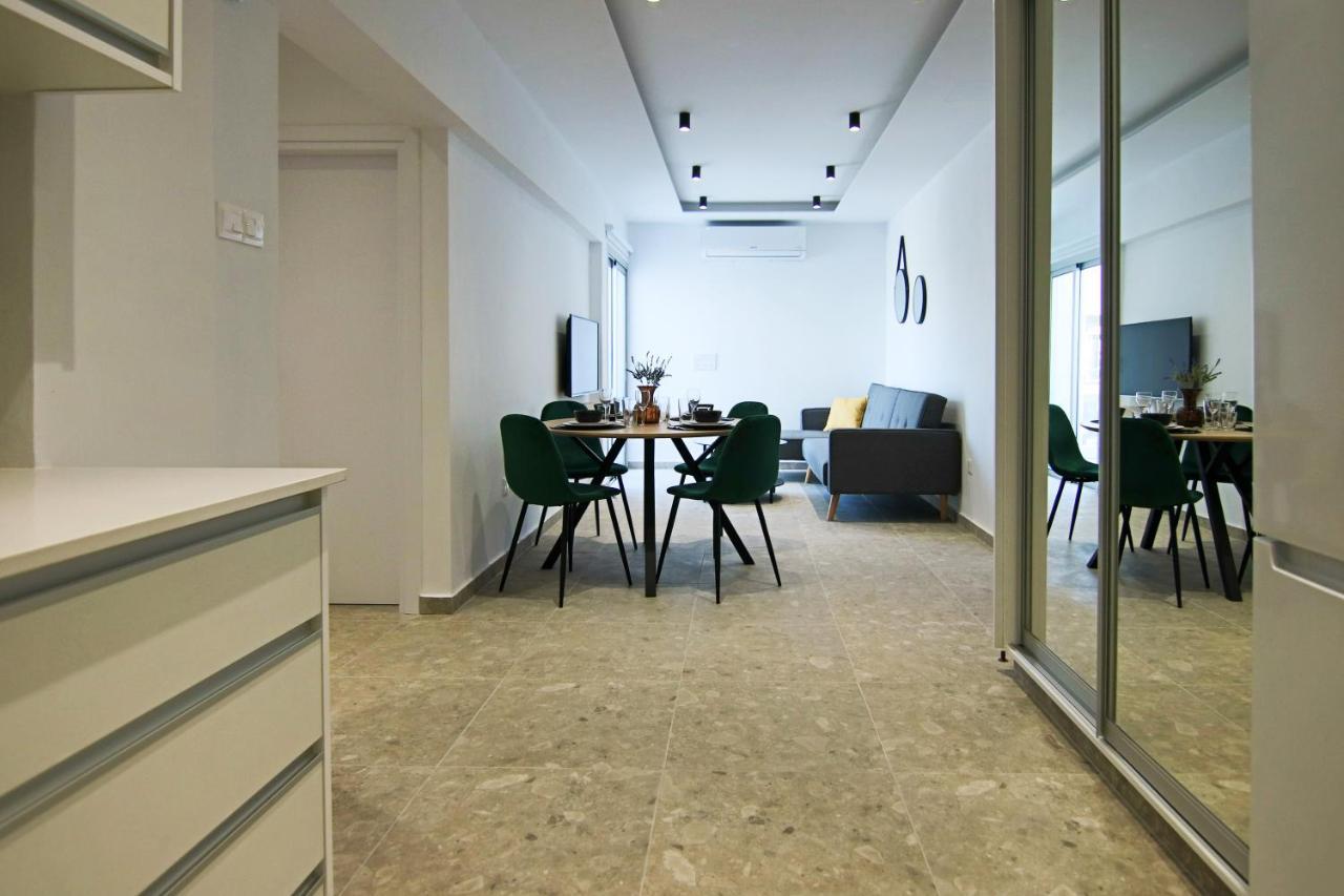 Phaedrus Living: Seaside Luxury Flat Lighthouse 69 Lejlighed Paphos Eksteriør billede