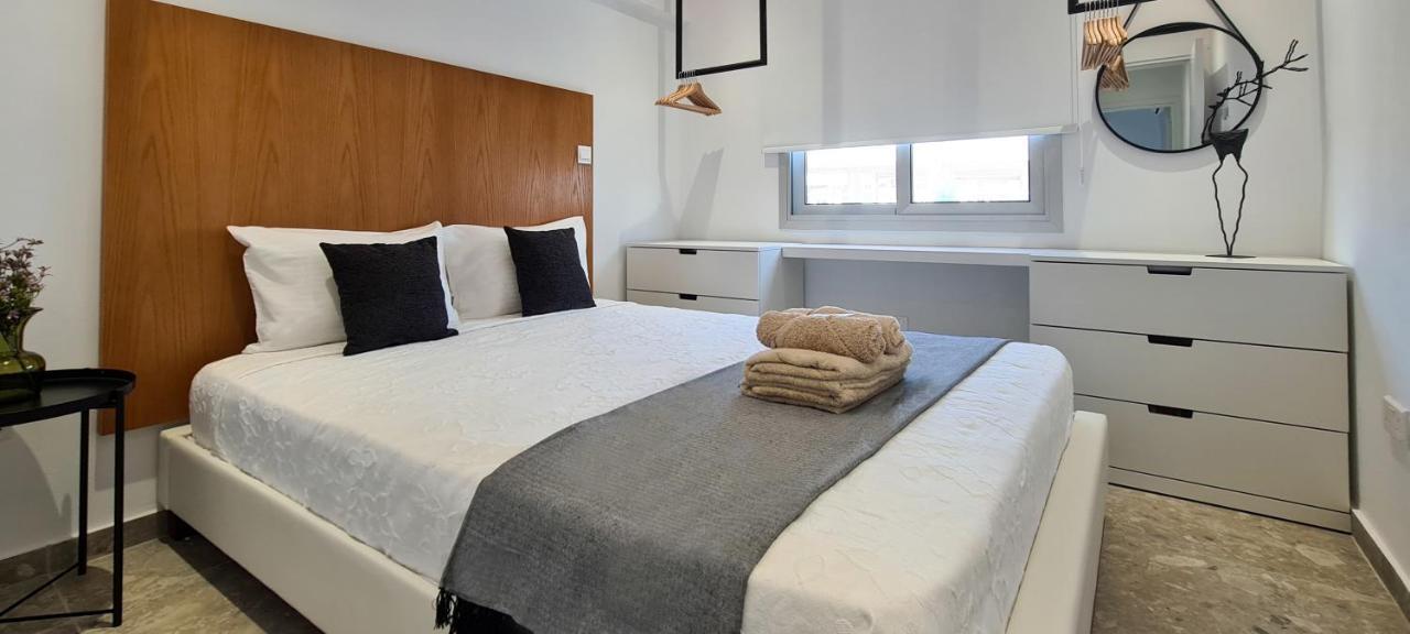 Phaedrus Living: Seaside Luxury Flat Lighthouse 69 Lejlighed Paphos Eksteriør billede