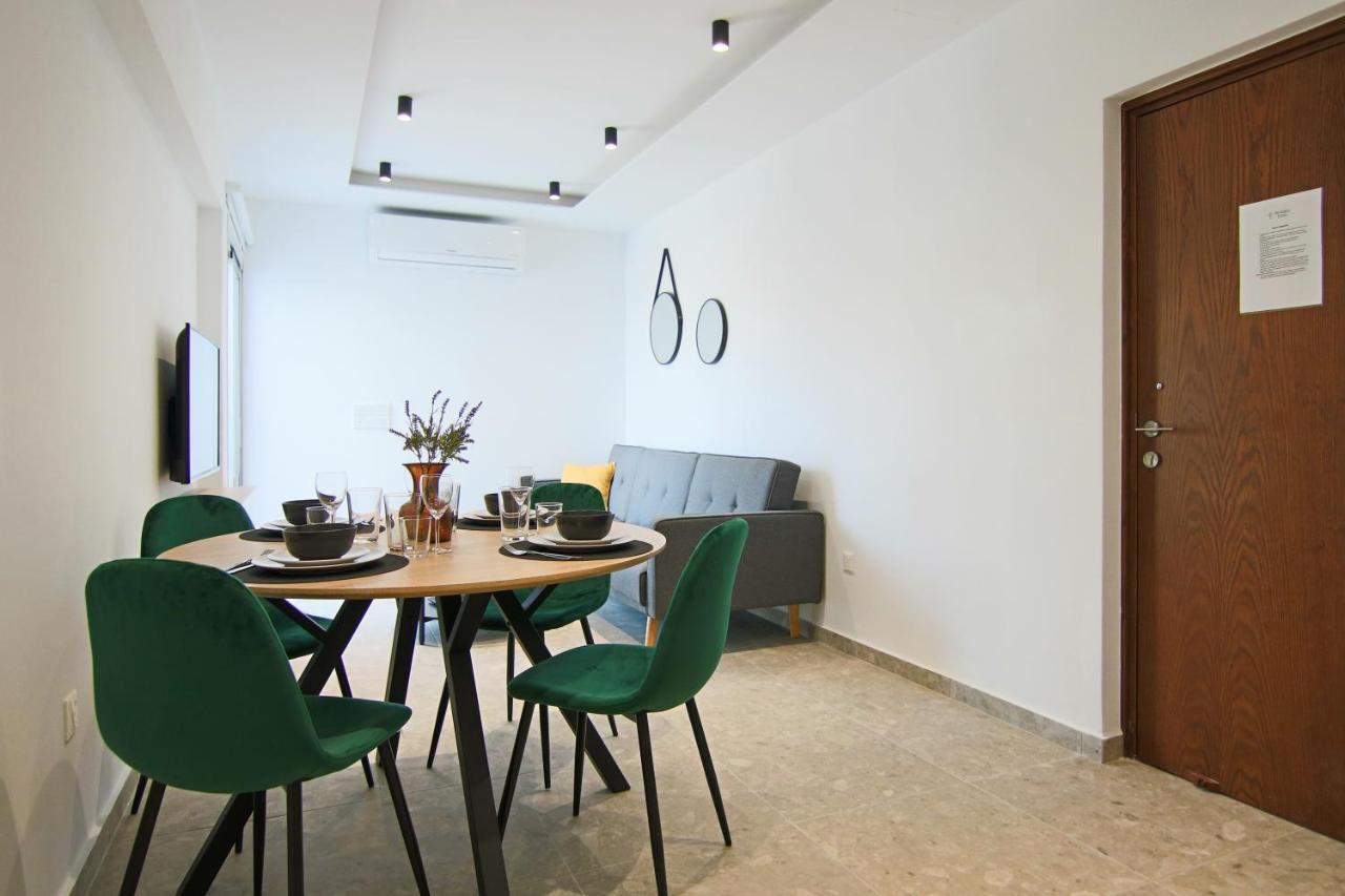 Phaedrus Living: Seaside Luxury Flat Lighthouse 69 Lejlighed Paphos Eksteriør billede