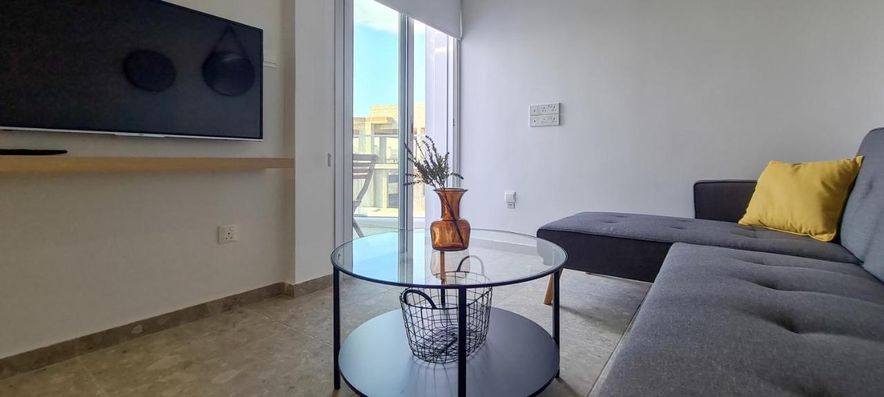 Phaedrus Living: Seaside Luxury Flat Lighthouse 69 Lejlighed Paphos Eksteriør billede