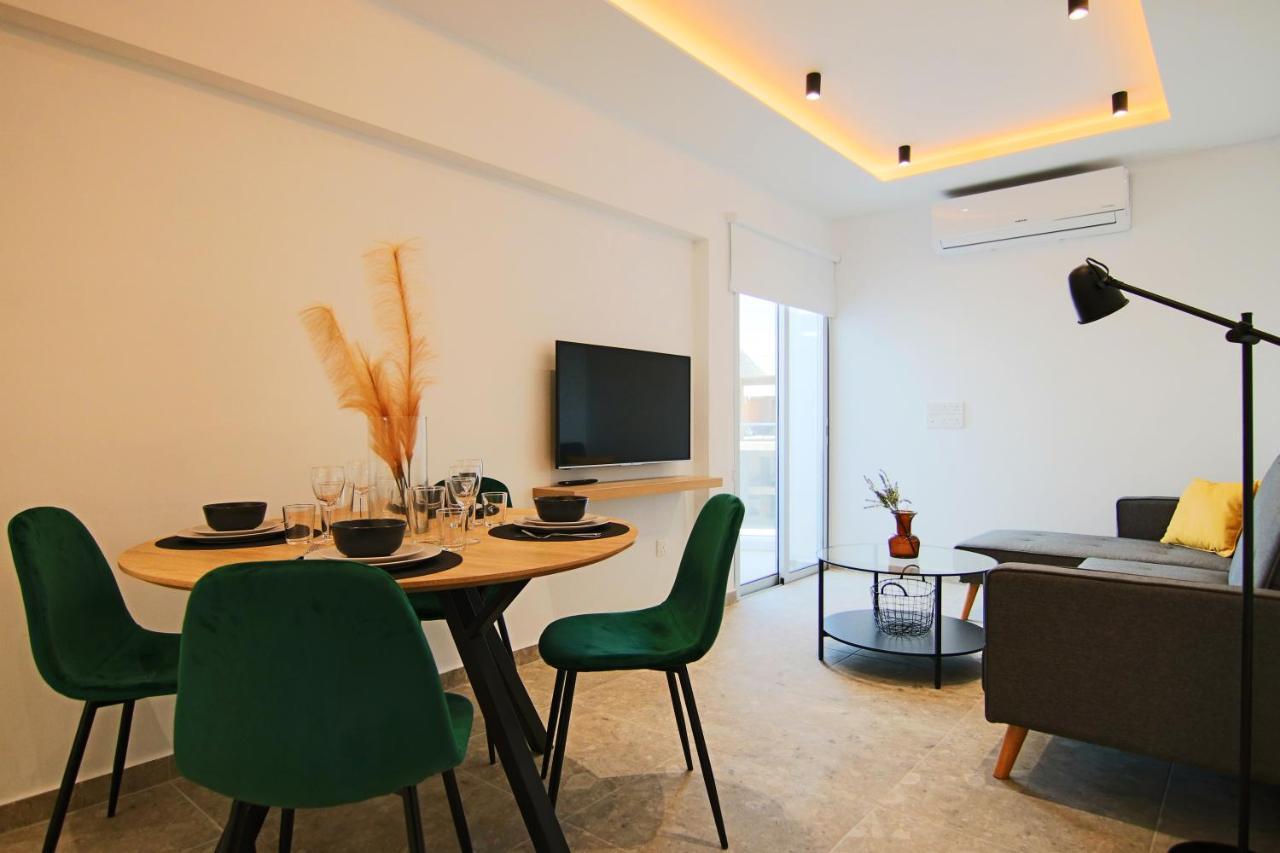 Phaedrus Living: Seaside Luxury Flat Lighthouse 69 Lejlighed Paphos Eksteriør billede